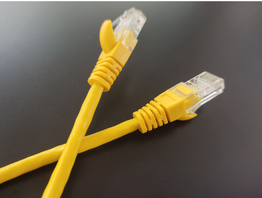 UTP CAT5E 24AWG(7/0.2MM) BC PVC Yellow